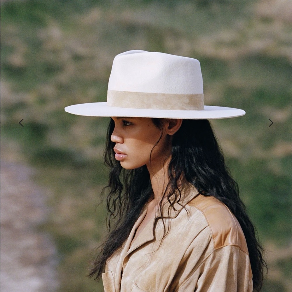 Lack of color rancher hat